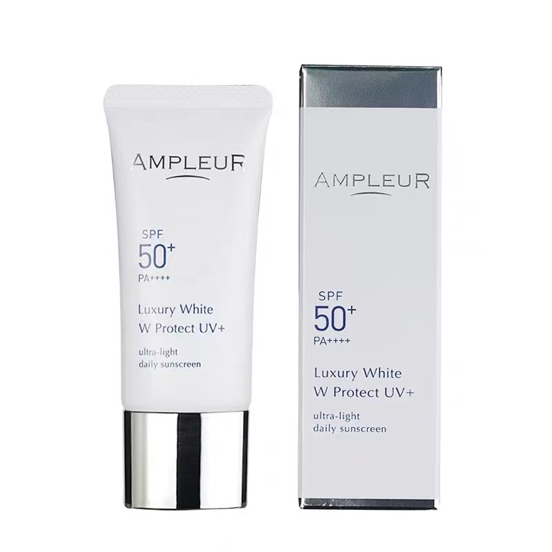 日系防晒霜首选AMPLEUR三重清透防晒霜，对抗蓝光紫外线，让你的肌肤更细腻光滑！
