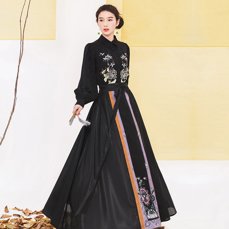 【2022春装】素萝原创国风刺绣长裙，让你在朝夕池畔成为古典美人
